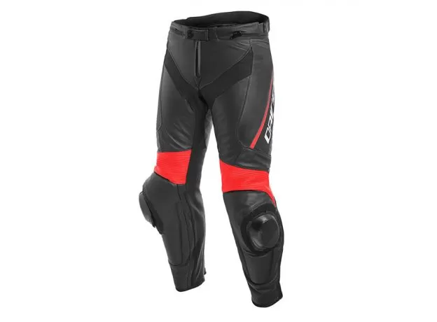 DAINESE Мотоштаны кожаные DELTA 3, Размер: 56, Цвет: Black/Black/Fluo-Red